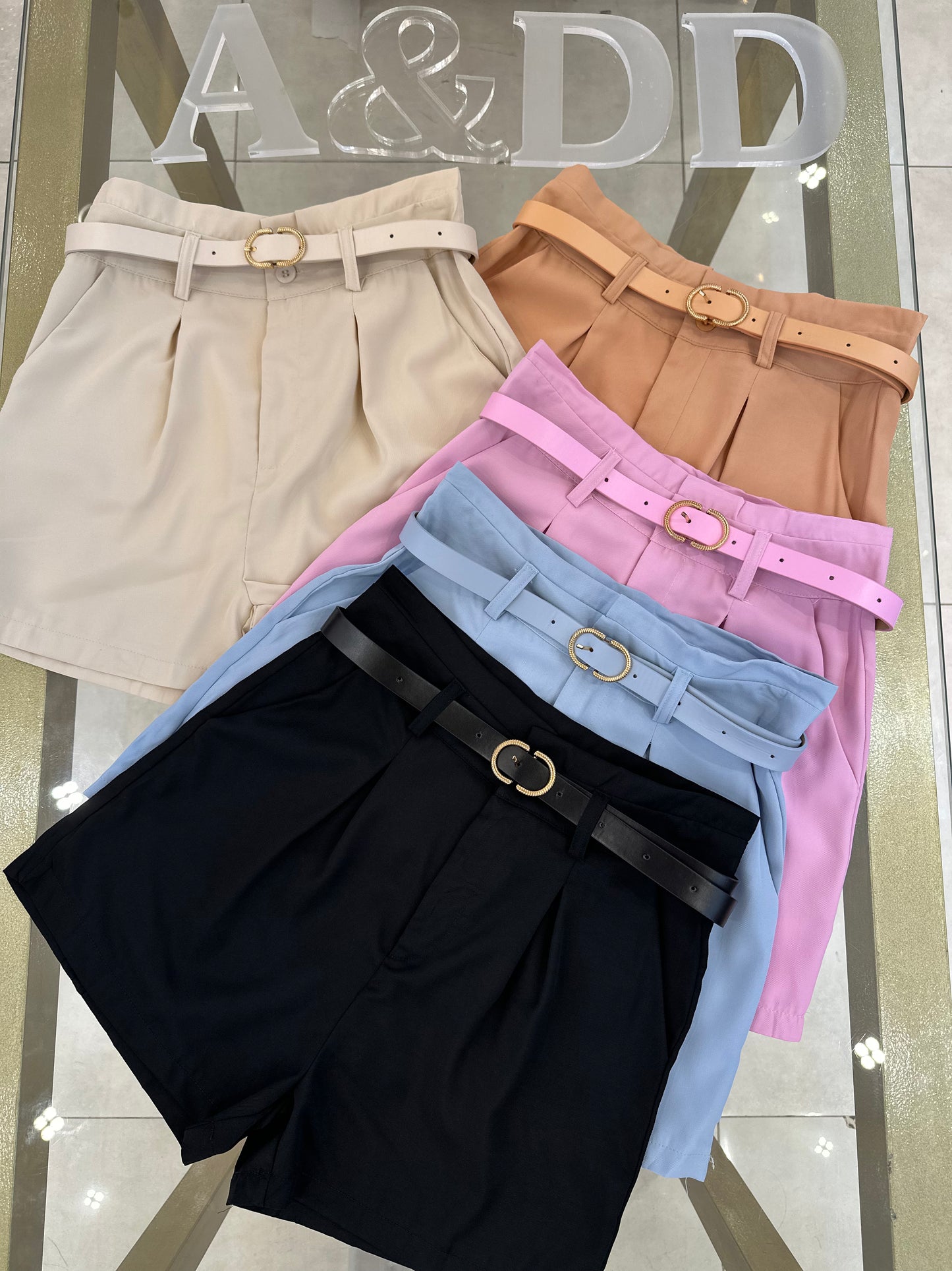 Ref:as2076
Pacote:42.00
Caixa:38.00
Cx 168 peças
Grade:preto-3
Nude:2 bege-1
Rosa-1 azul-1