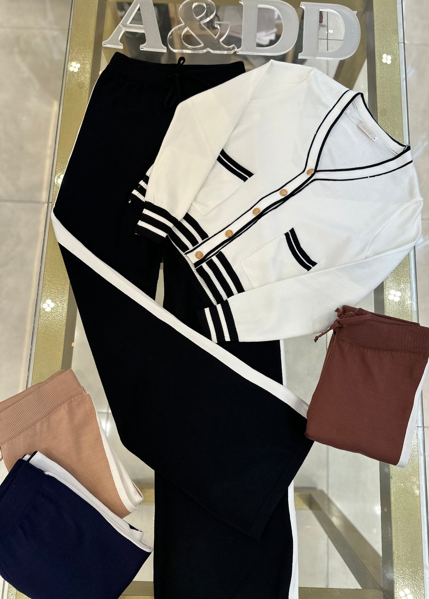 Conjunto Modal Premium Cardigã Listrado e Calça Pantalona - Ref:K0188