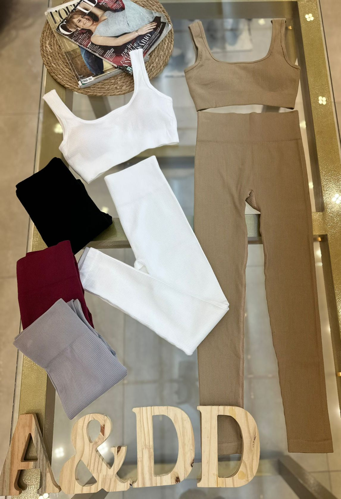 CONJUNTO DE ACADEMIA - A&DD: YL2401