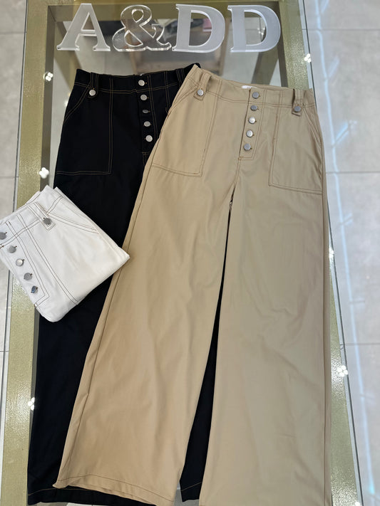 Ref:as2120
Pacote:52.00
Caixa:48.00
Cx 144 peças 
Grade:preto-4
Branco -2  Bege-2