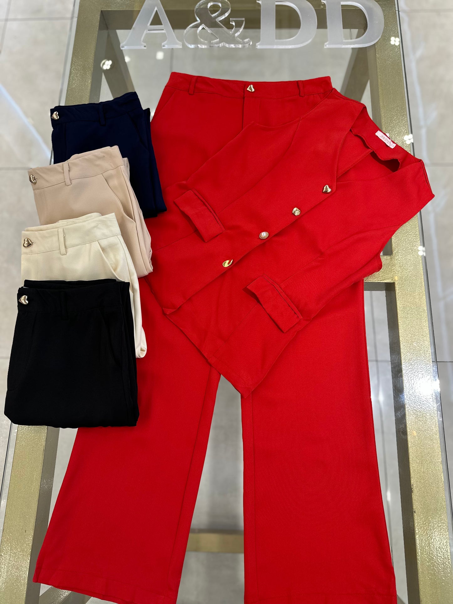 Ref:as1836
Pacote:78.00
Caixa:75.00
Cx 96 peças