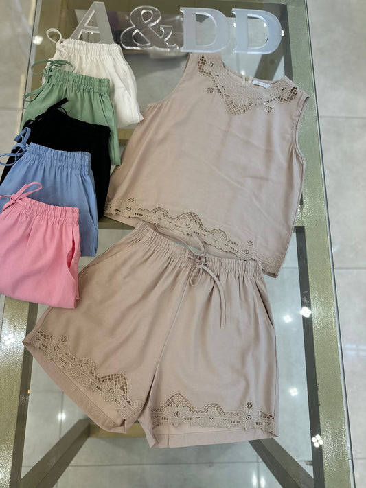 Ref:as1963
Pacote:68.00
Caixa:65.00
Cx 144 peças